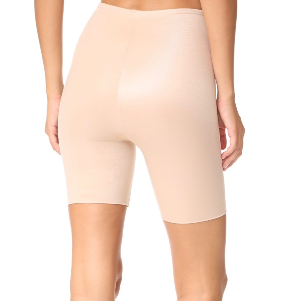 SPANX MID THIGH SHORTS - BRAND NEW